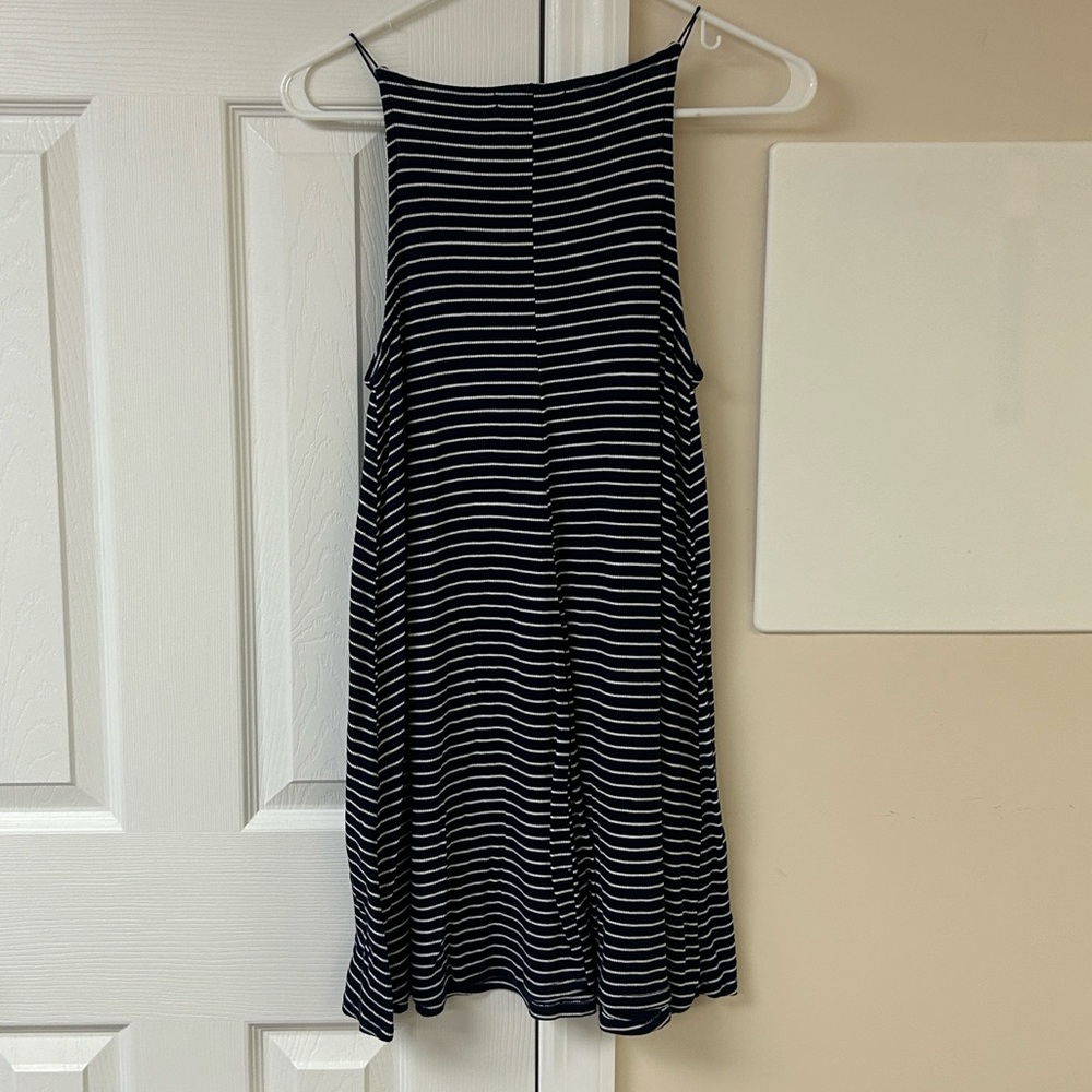 Forever 21 Blue and White Striped Sleeveless Flowy Dress - Picture 4 of 5